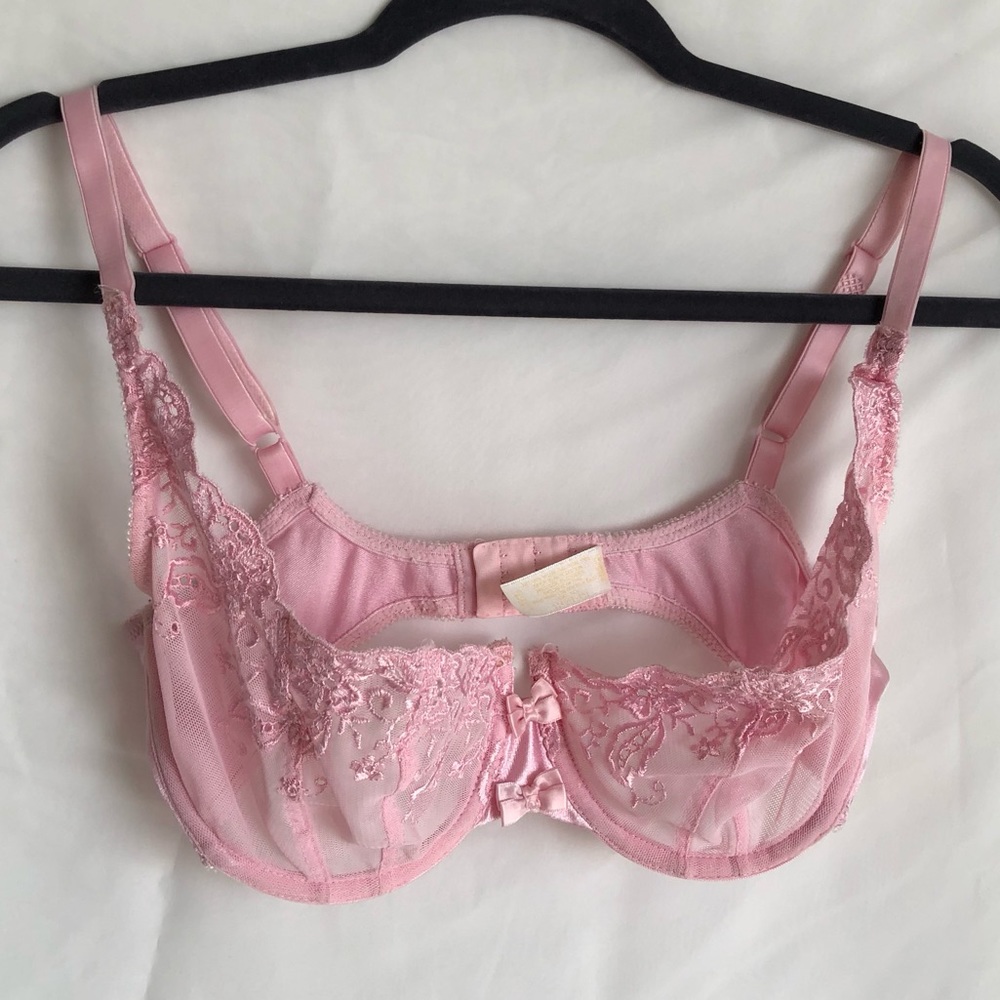 Vintage Victoria’s Secret balconette bra